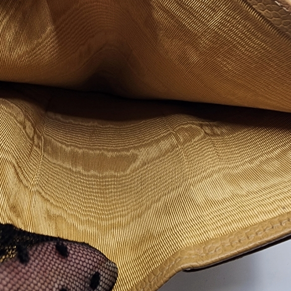 Chanel Tan Quilted Leather Wallet - Picture 6 of 7